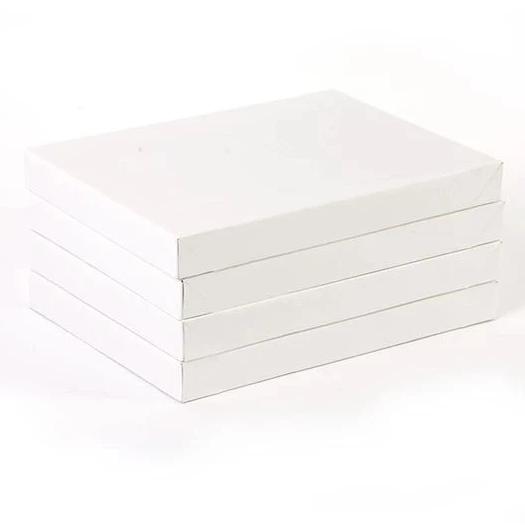 Small Embossed White Boxes, 4Pk